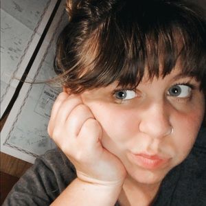 Meet your Posher, Molly